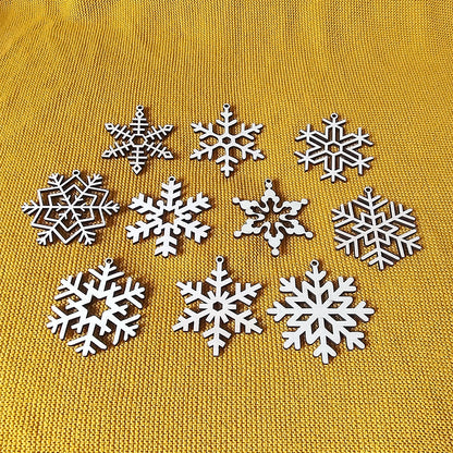 Lot 10 Boules de Noël en Bois Thème "Flocons"